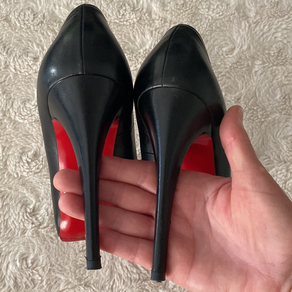 hidden platform pumps